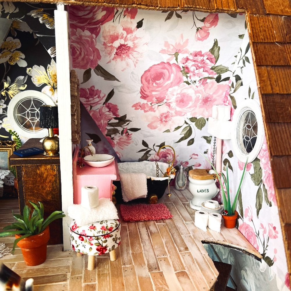 Dollhouse RENO part 2 of 4 - Picture 4 of 17